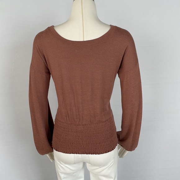 NWOT Abercrombie and Fitch Top X Small Taupe - Picture 11 of 11